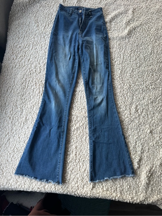 Fashion Nova Denim - Fashion Nova Classic High-Rise Flare Jeans in Blue